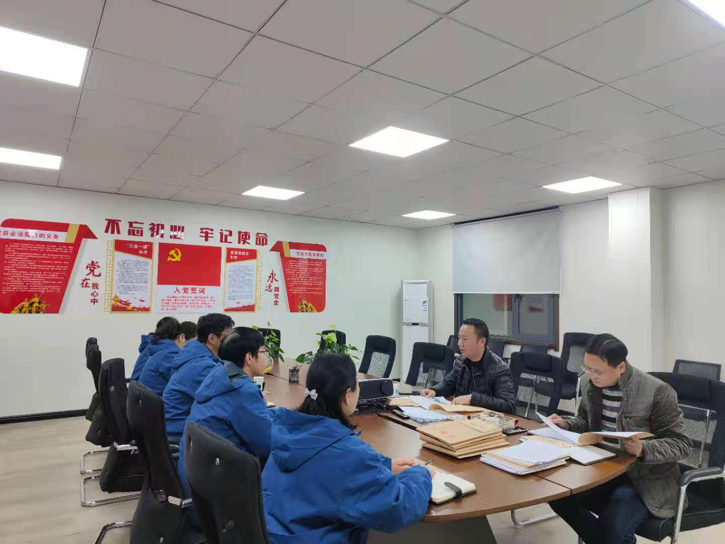 市建发市政公司向导莅临建发检测公司检查指导清静生产事情